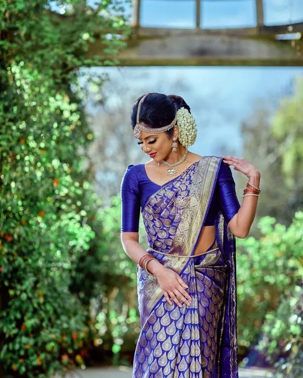 Blue_Embellished_Banarasi_Jacquard_Saree_(Blue)